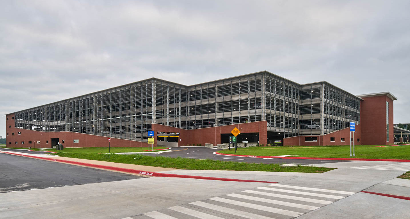 Northwest Arkansas Regional Airport Parking Garage